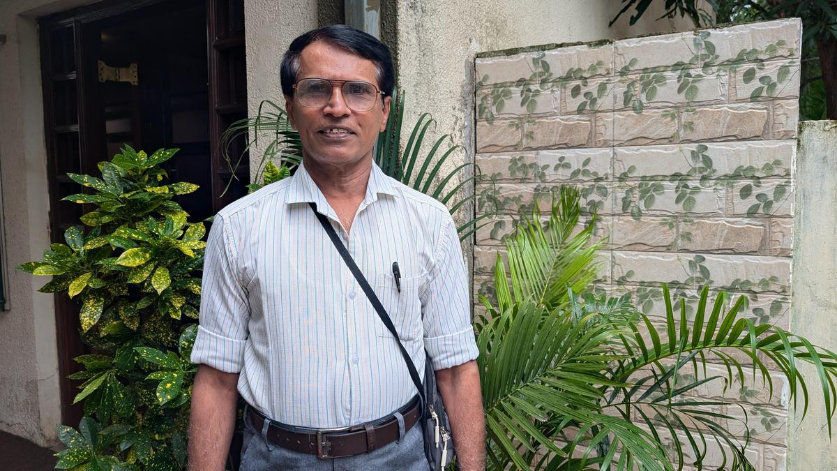Local tribals oppose appointment of dreaded ex-Maoist as co-ordinator at Gondwana University